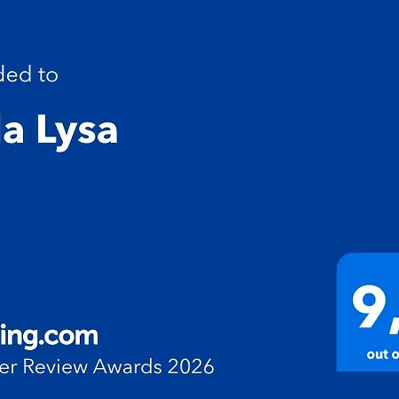 Lysa Daire *